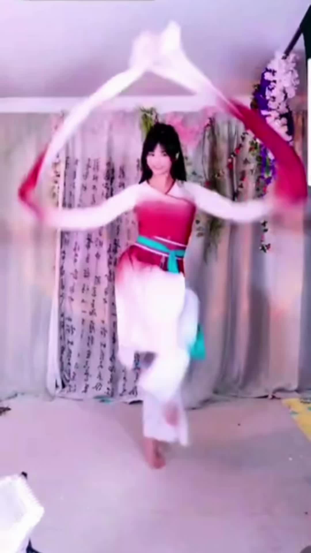 @Yumeng Cream🪭🗡️