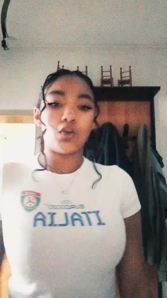 @Esther🇩🇴🇩🇴