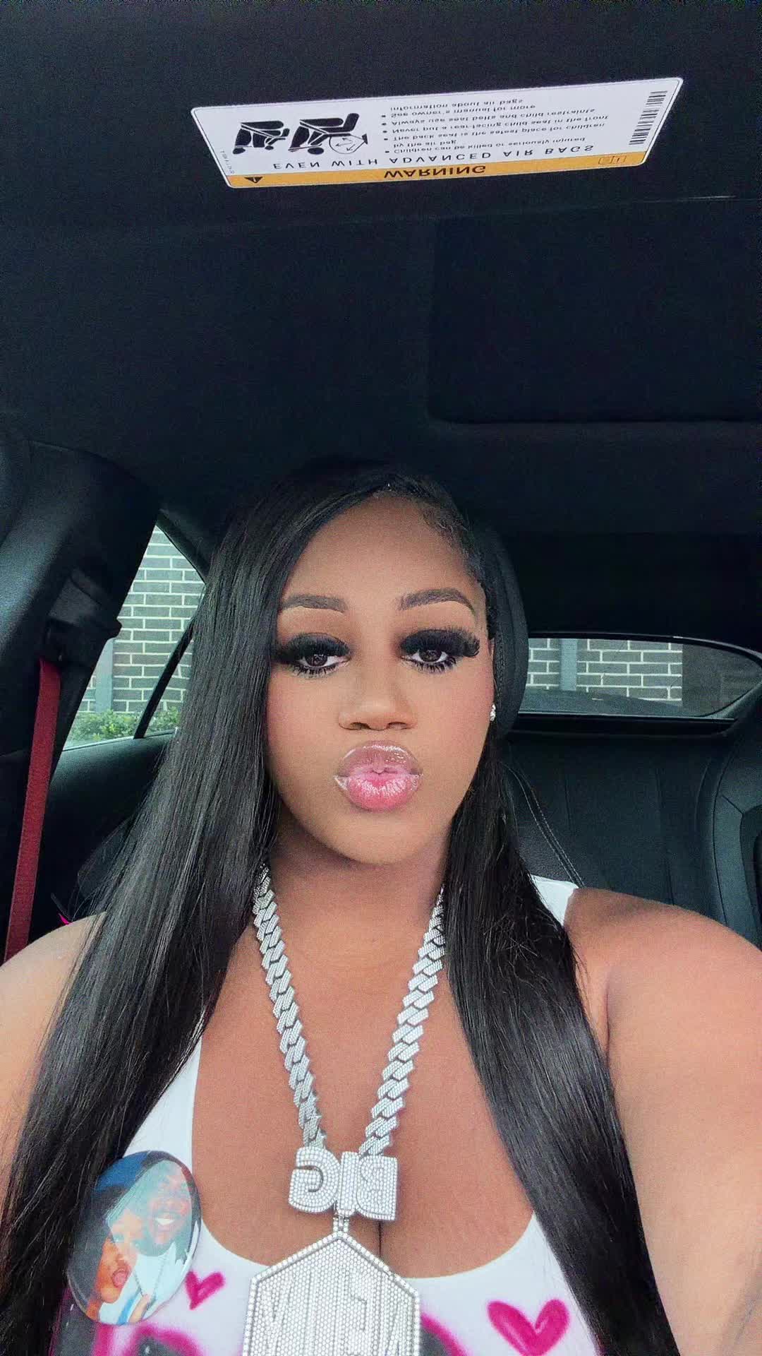 @chloe2x