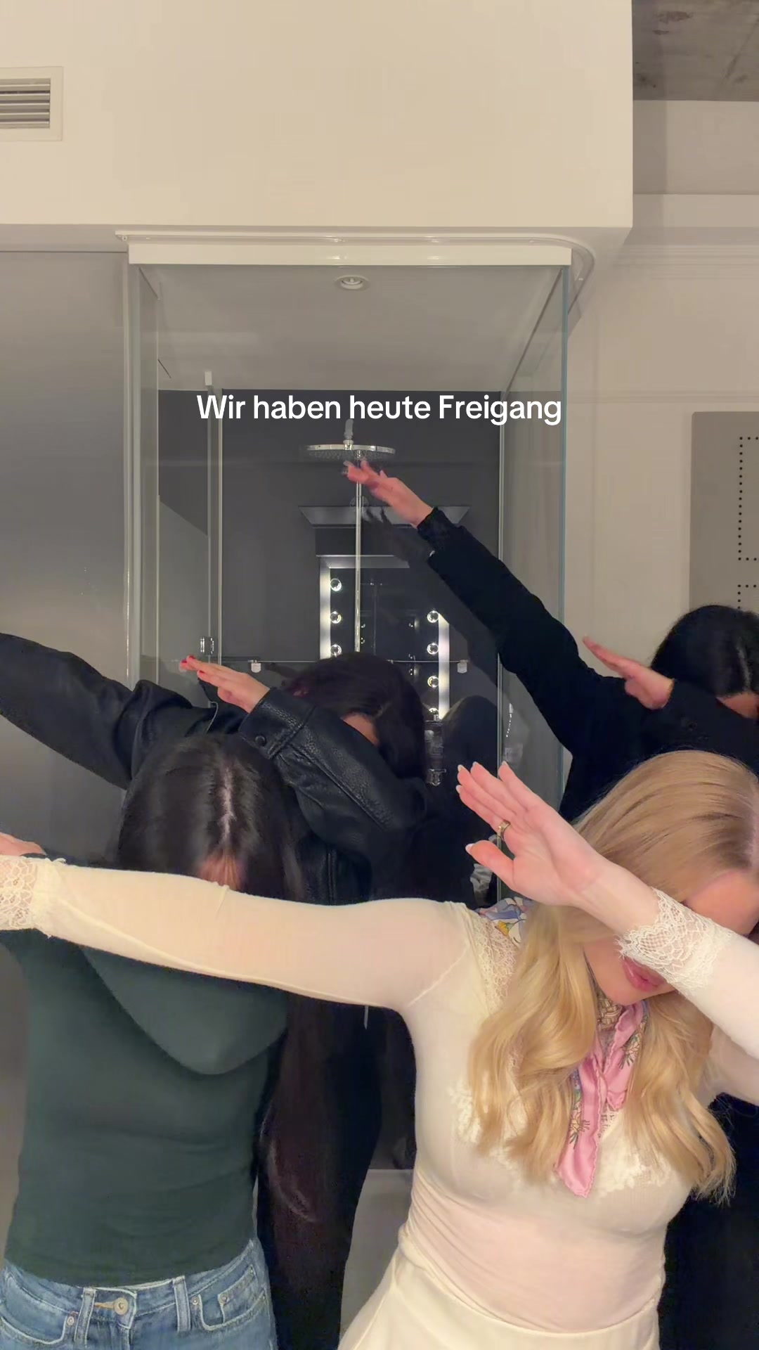 @ANNA UND AYLEEN⭐️