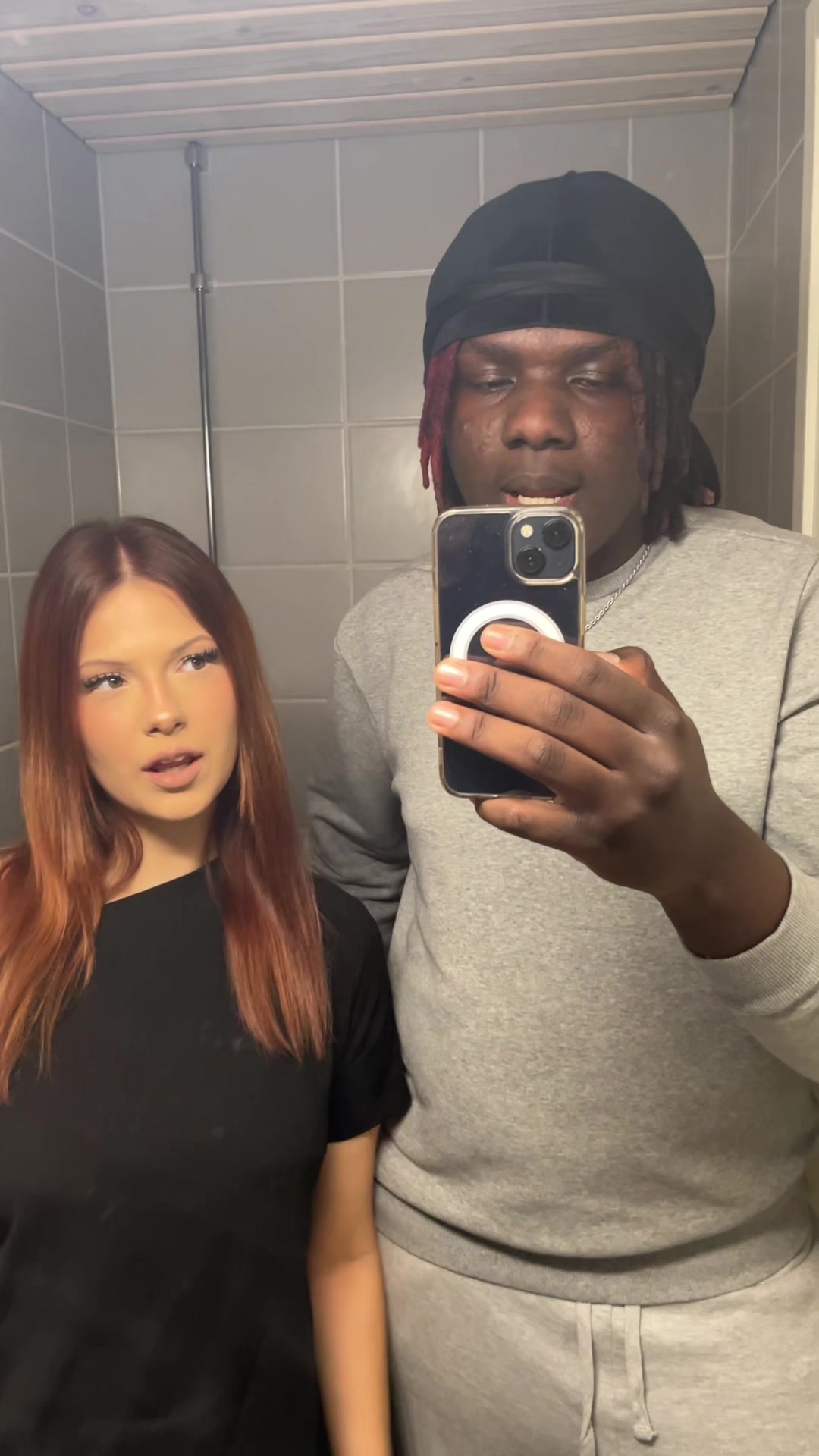 @￼