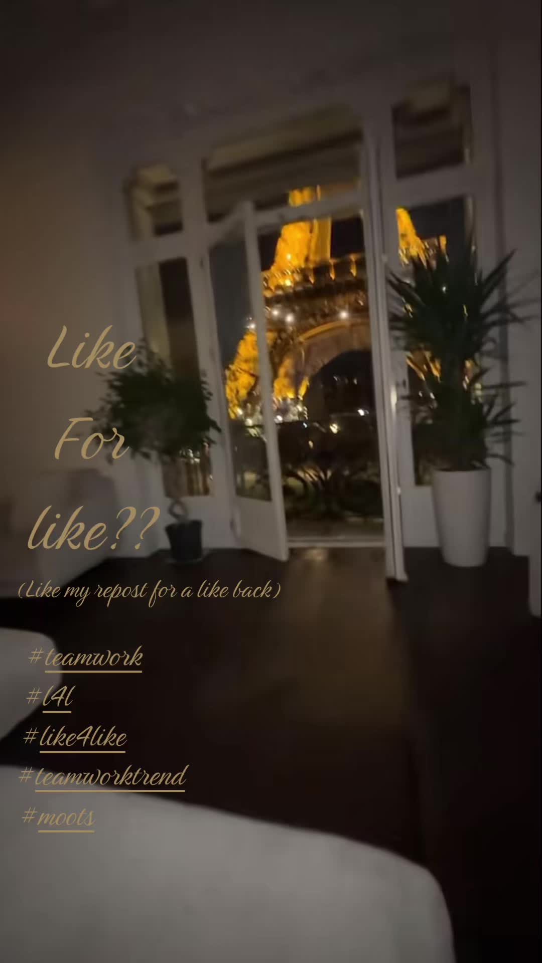 @🥐