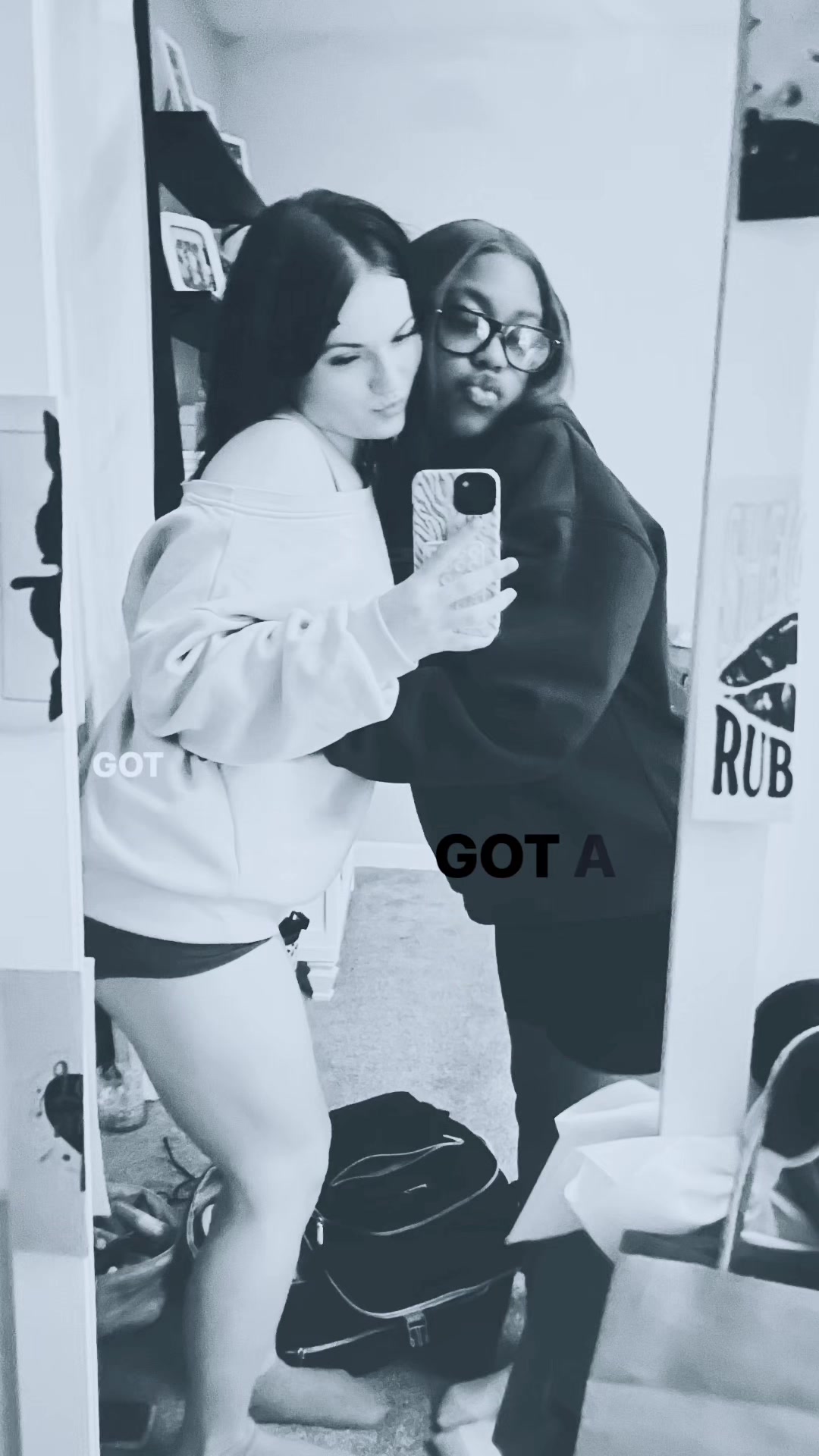 @Ķ.Ħ.L.&Otilde;.&Egrave;
