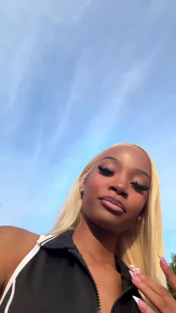 @Laureon