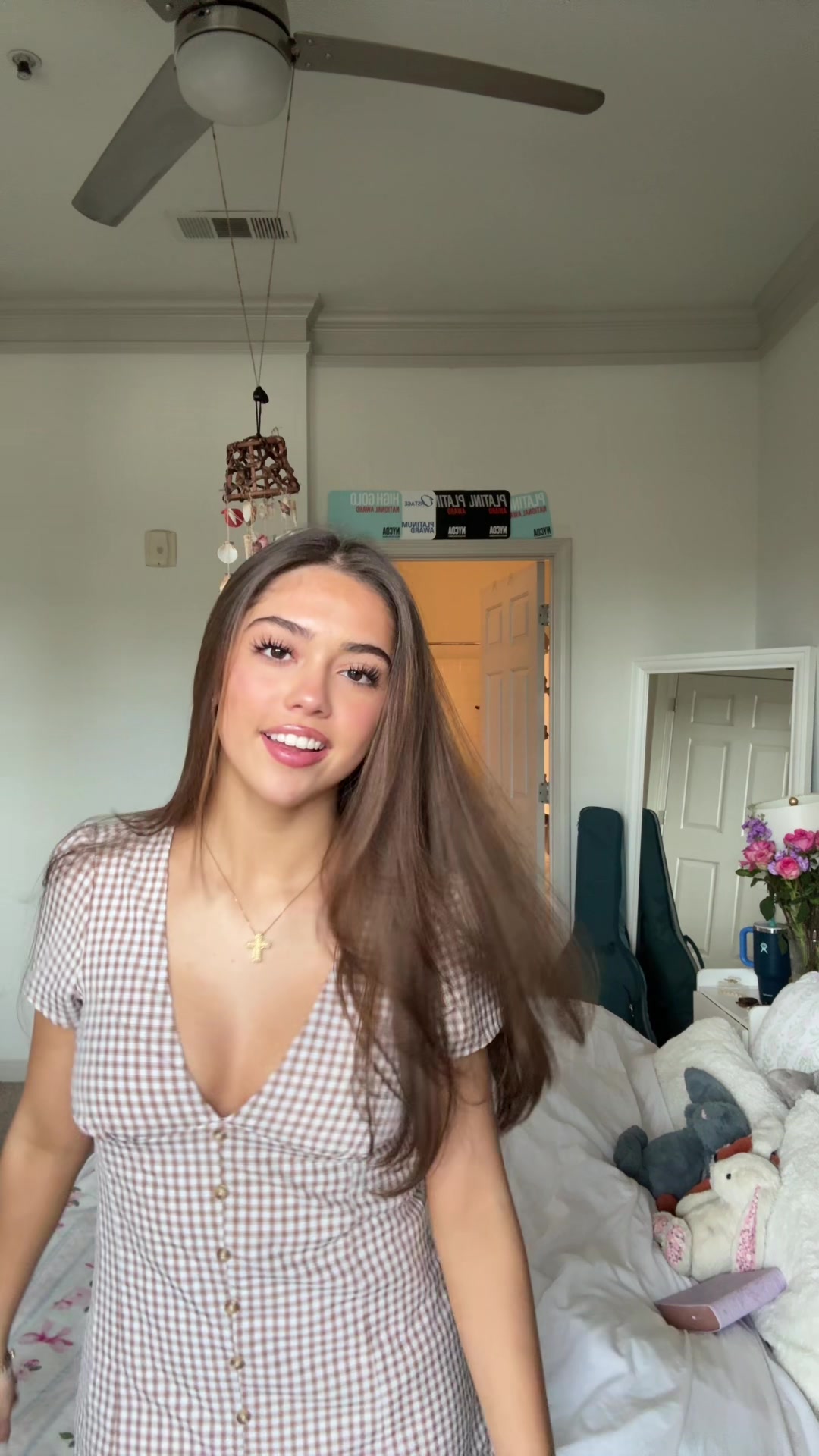 @hi