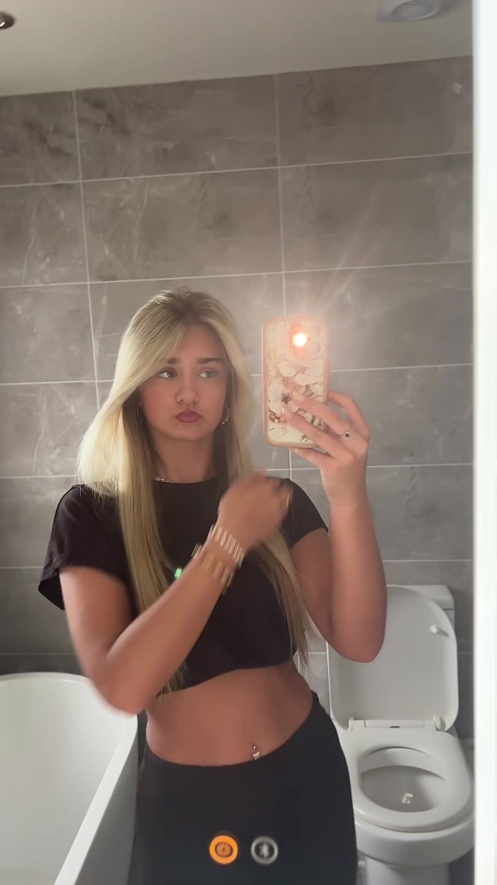 @Emily👸🏼