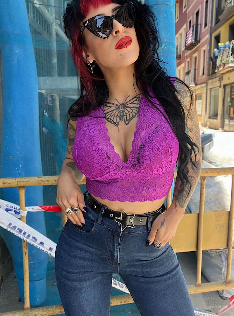 @Artistinta