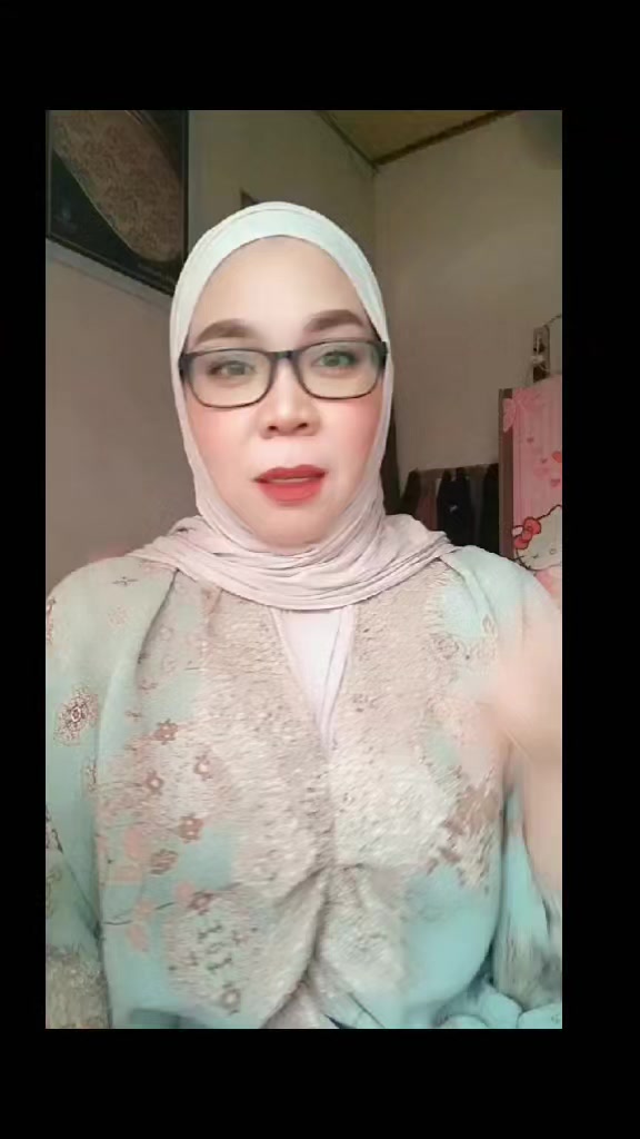 @Dhemylitha