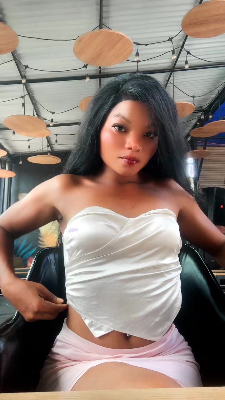 @minissia228