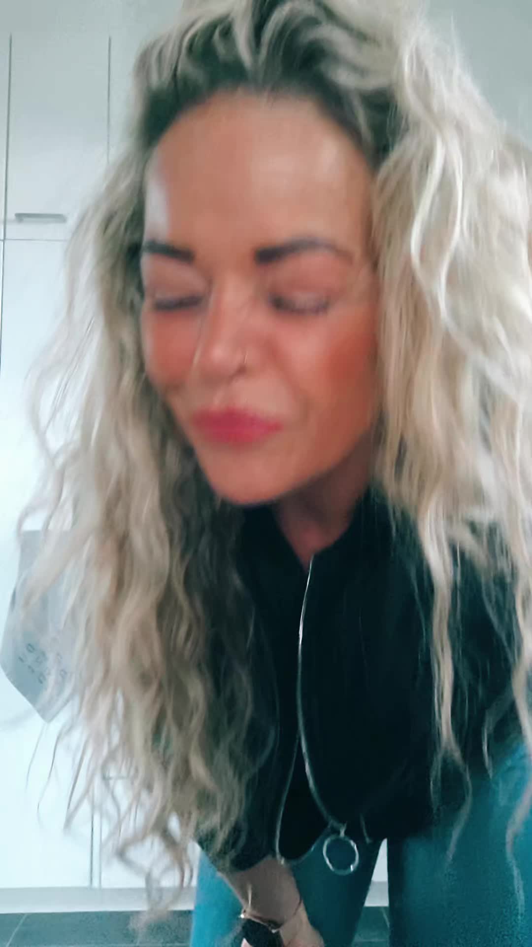 @🎶🇩🇪Janine 🇩🇪🎧