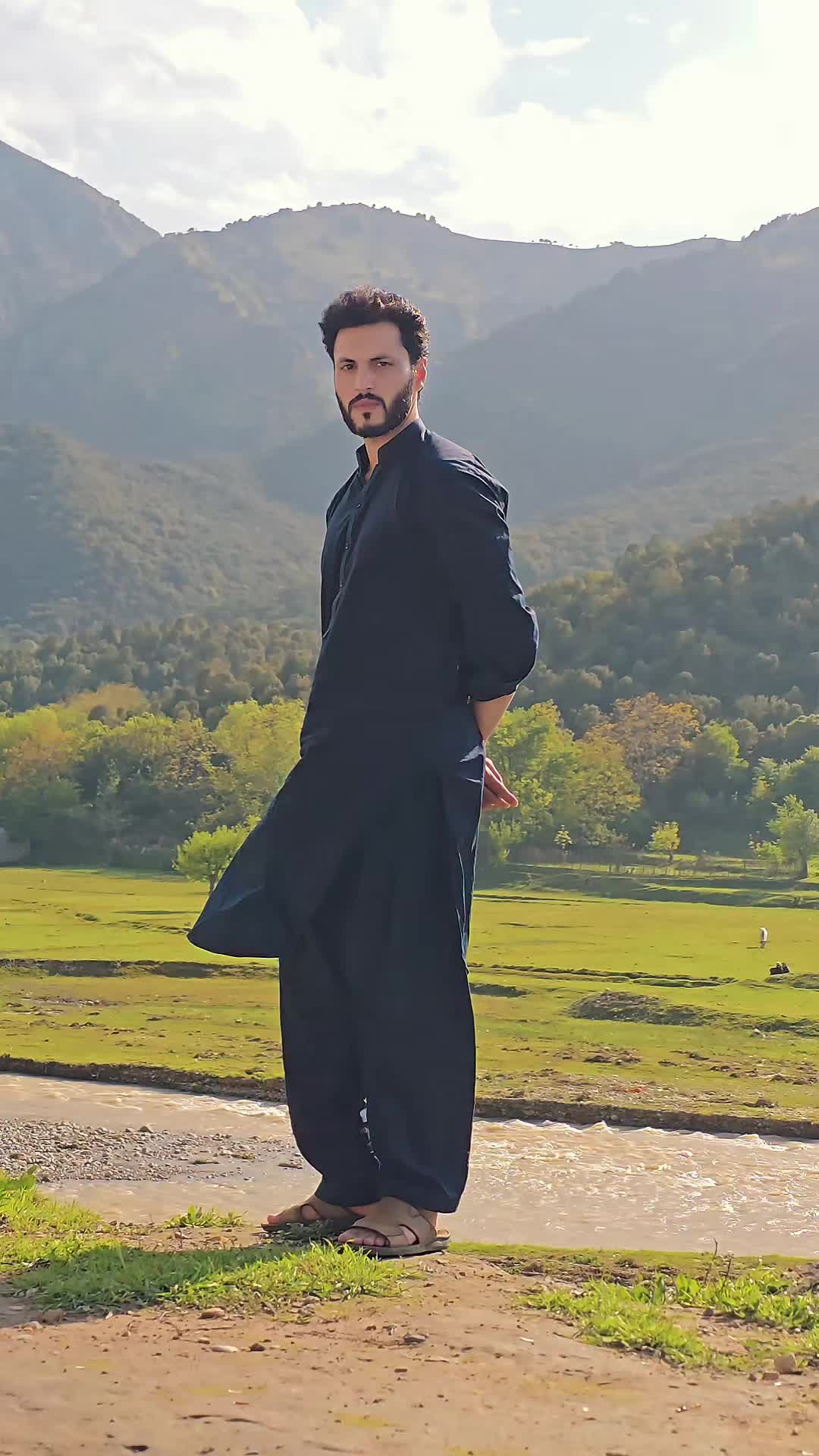 @A̶l̶a̶m̶z̶e̶b̶ ̶afridi🇮🇹