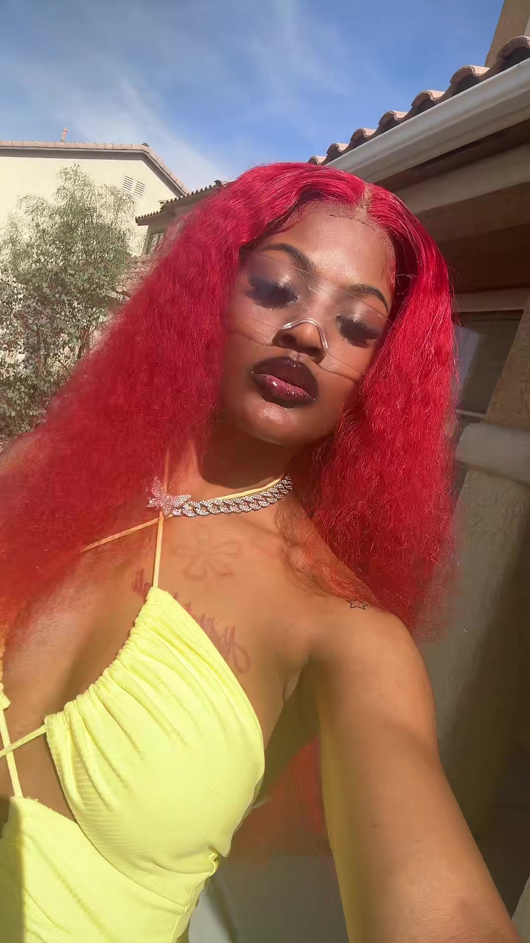 @Yasminea