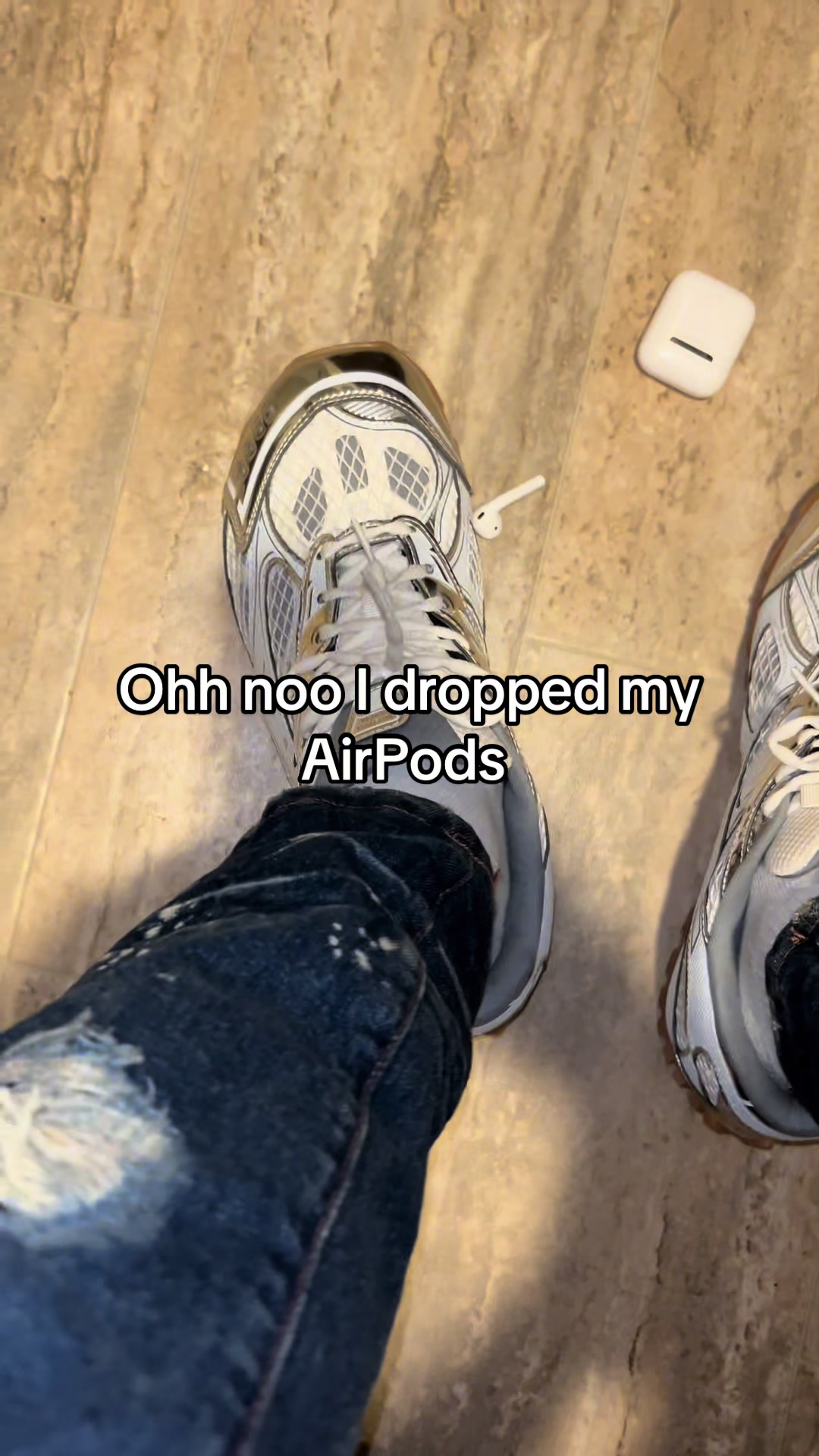 @️