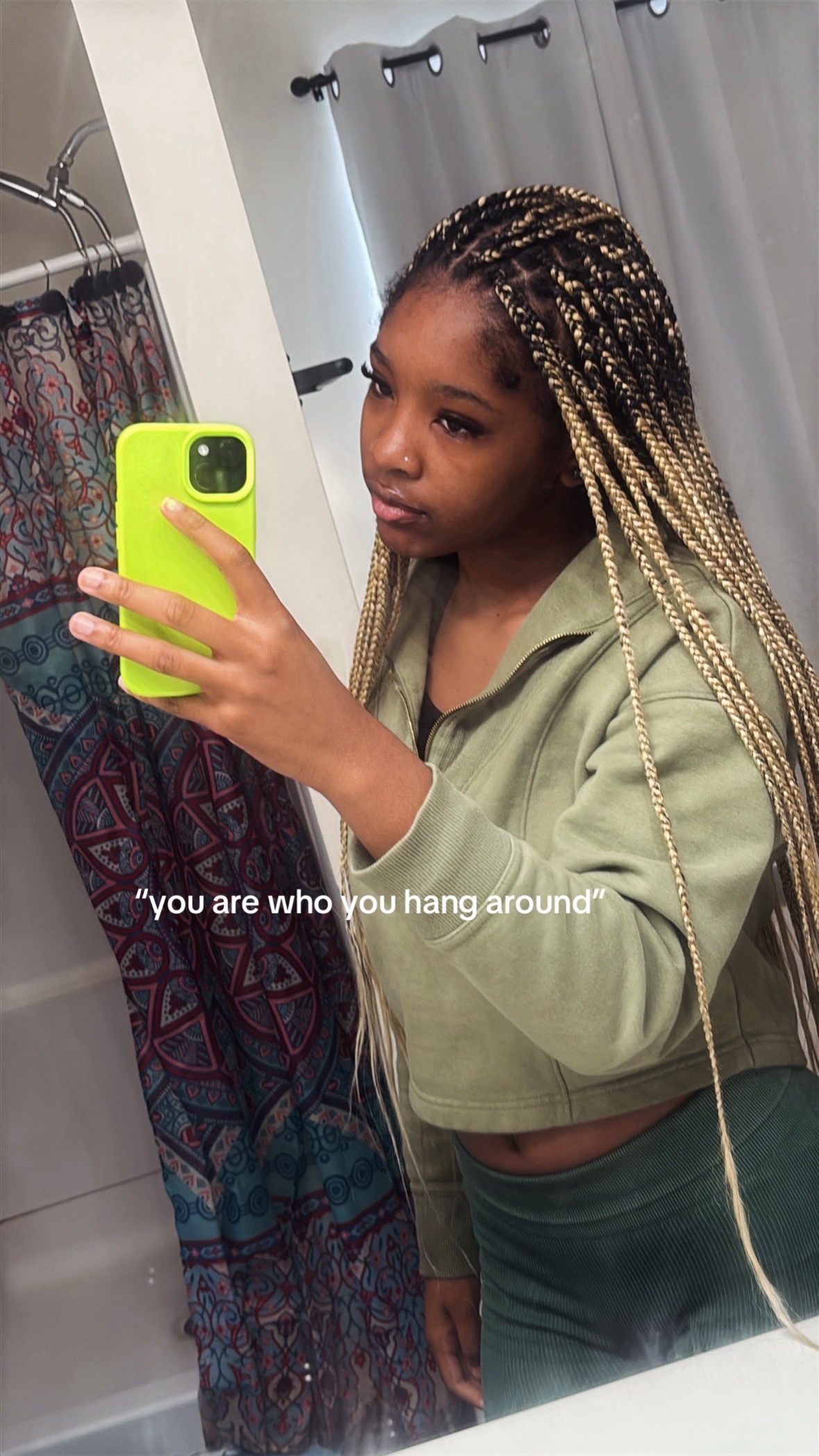 @⃟