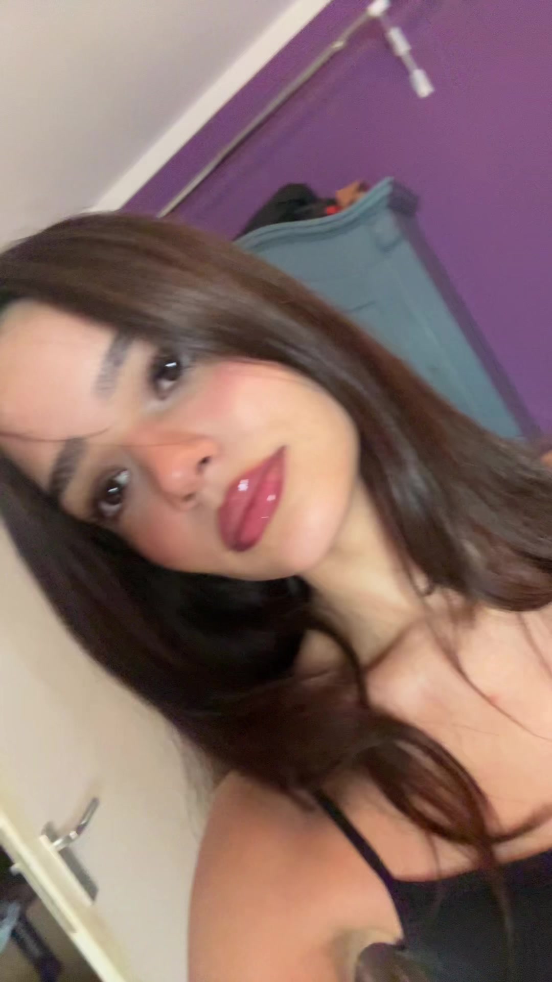 @modelazrajones