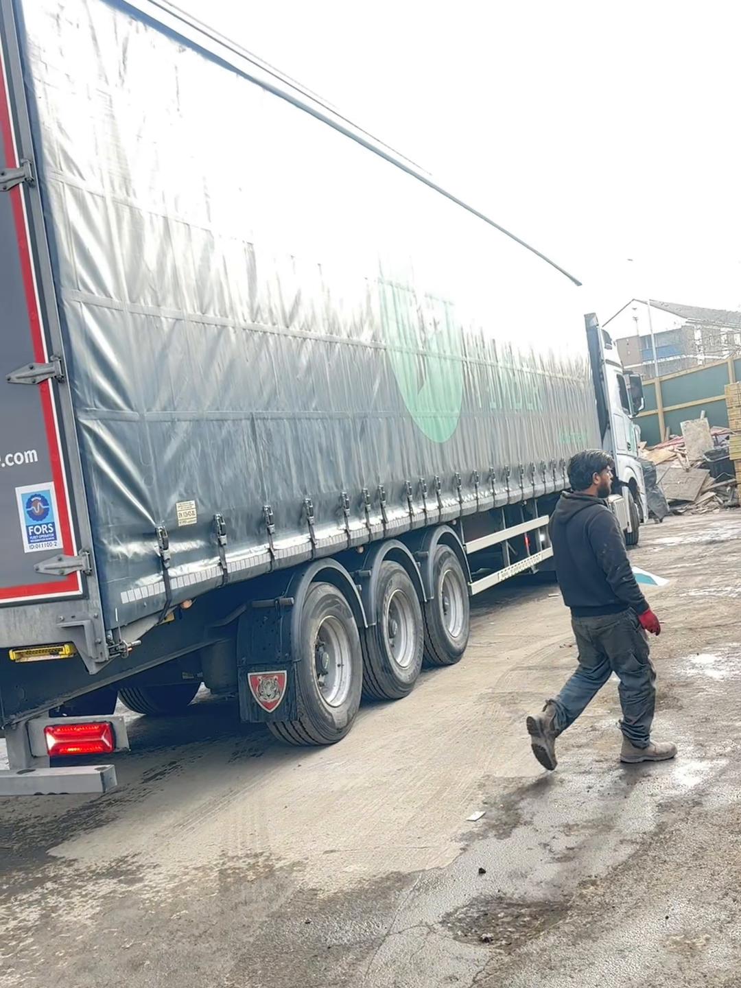 @SR TIMBER & BUILDING MERCHANT