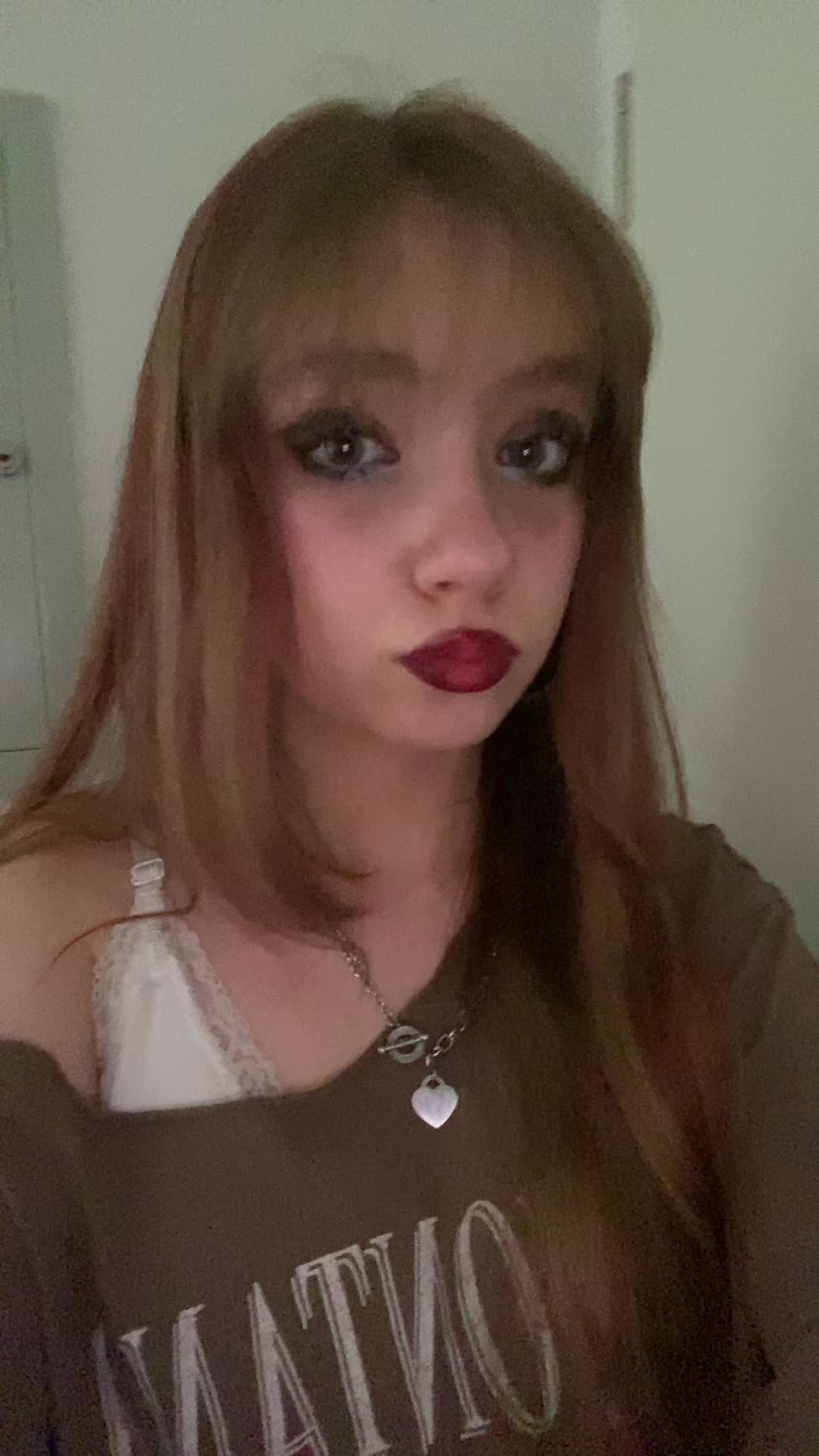 @FEMBOY GOONER ﾒ𝟶