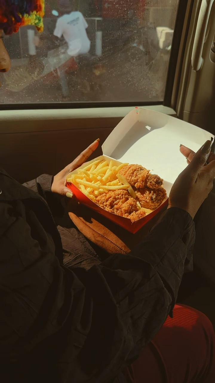 @RorisangT