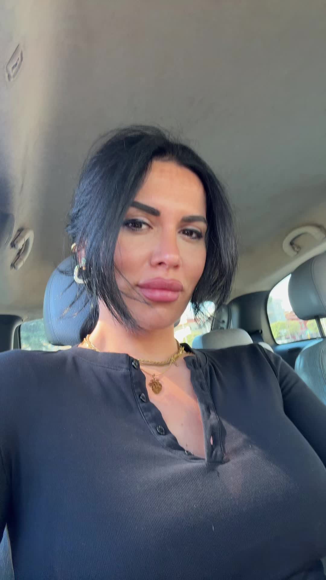 @Daniela Dany♉