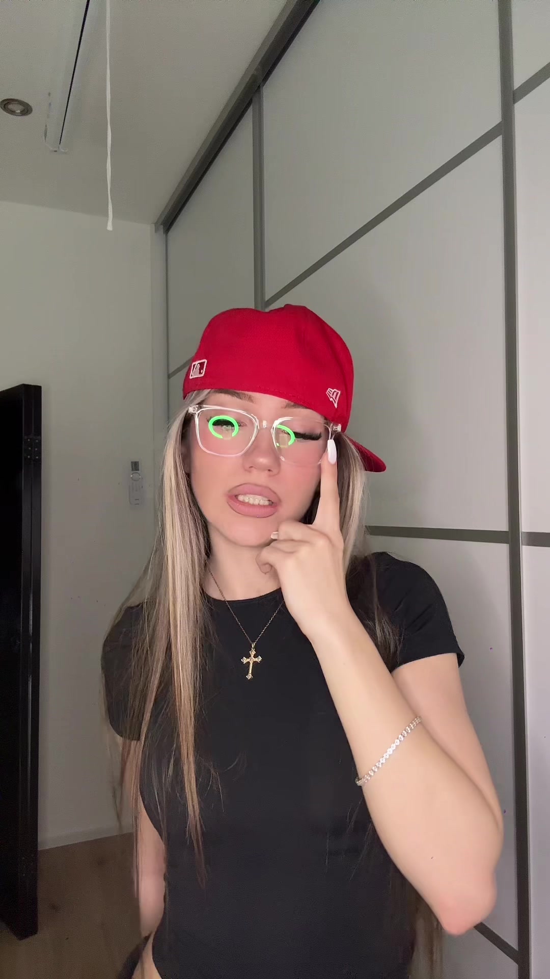 @nikolka