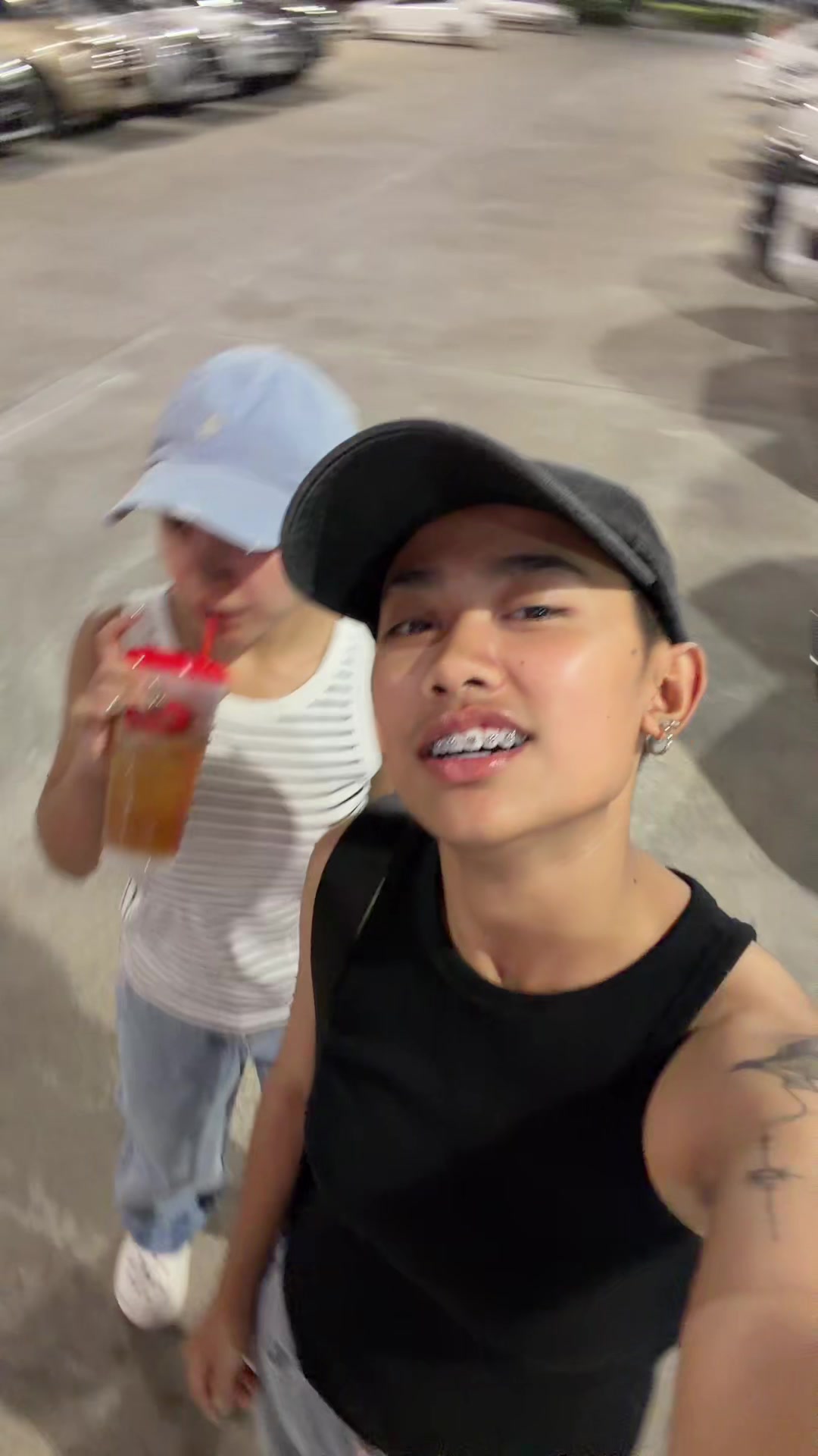 @&rdquo;แพรวดีเอ็ม&ldquo;