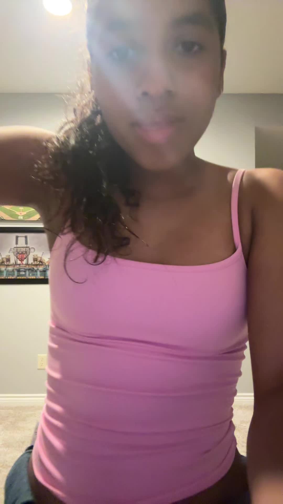 @ariahfart