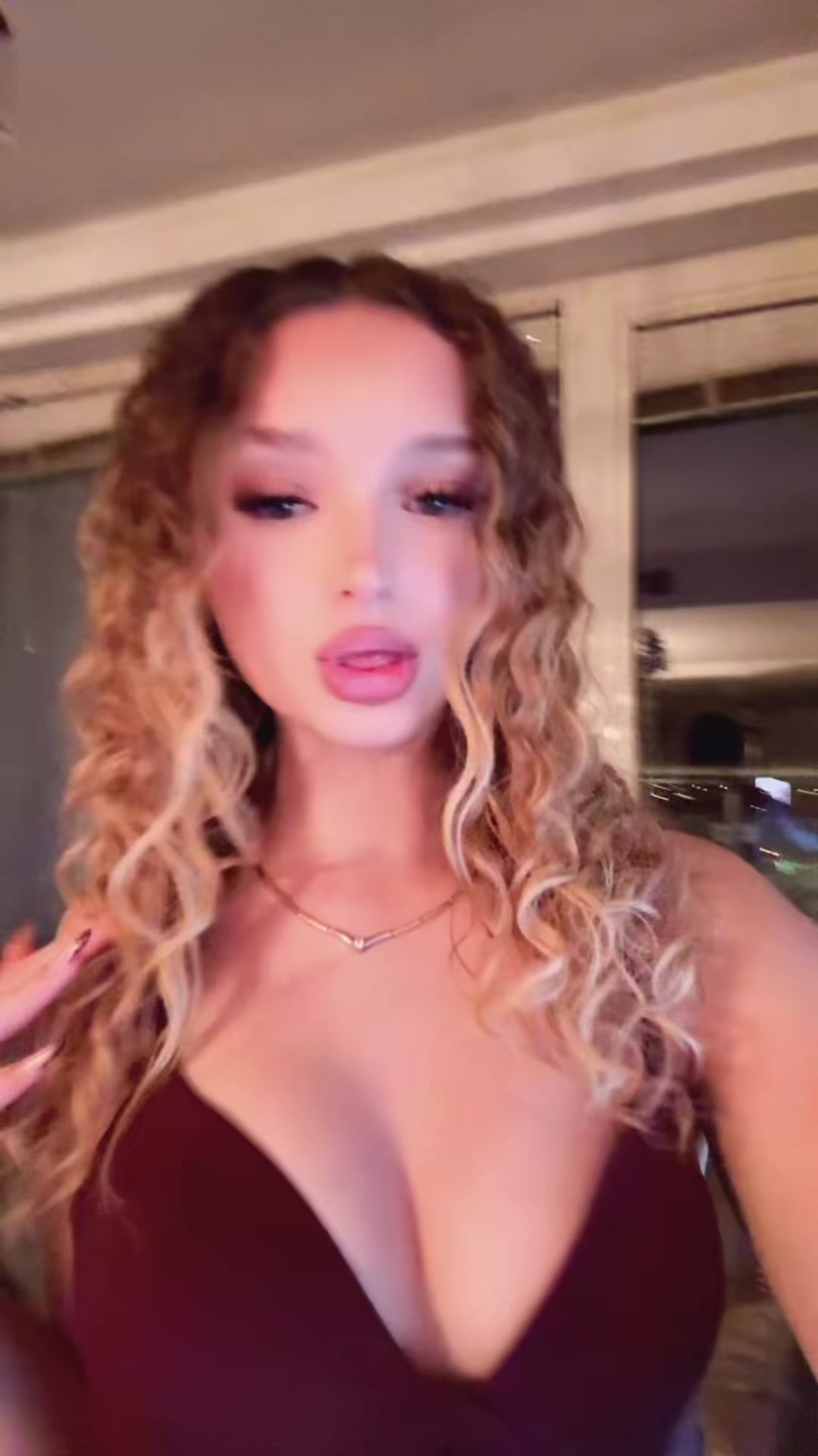 @anika💕