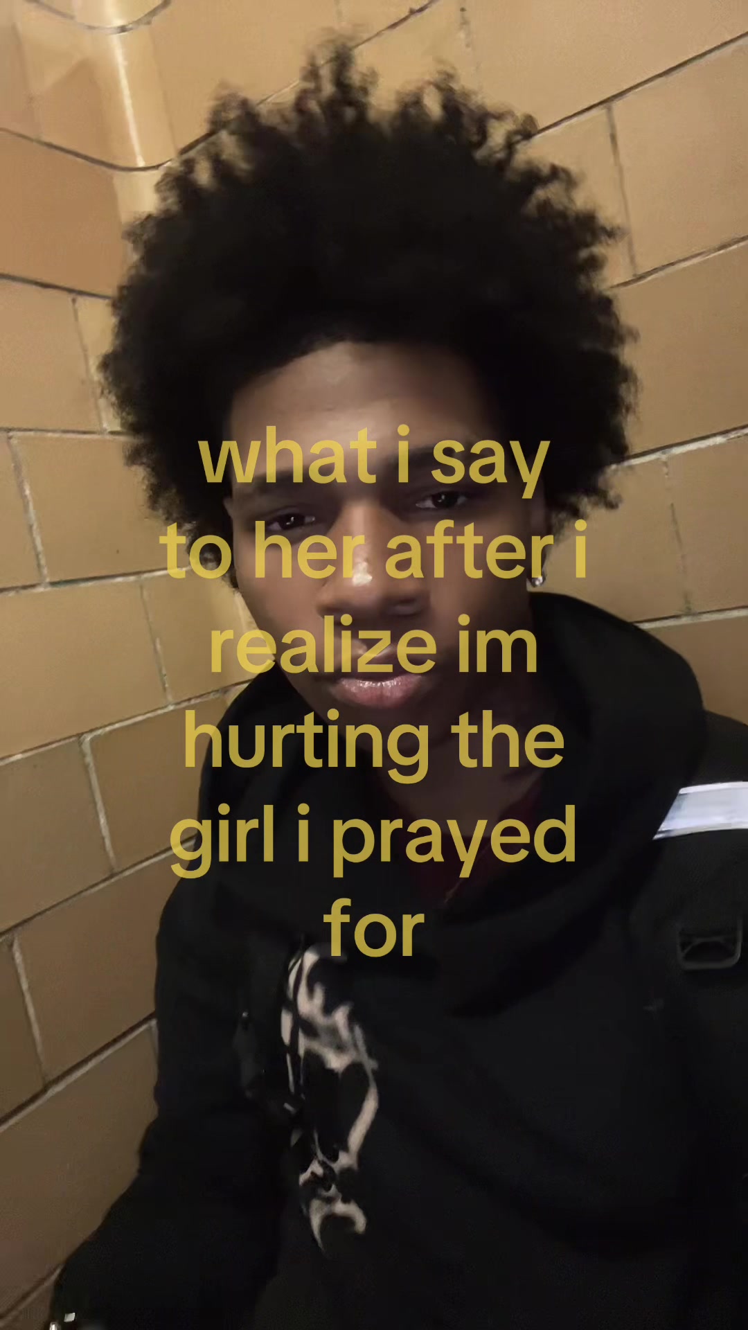 @⃟