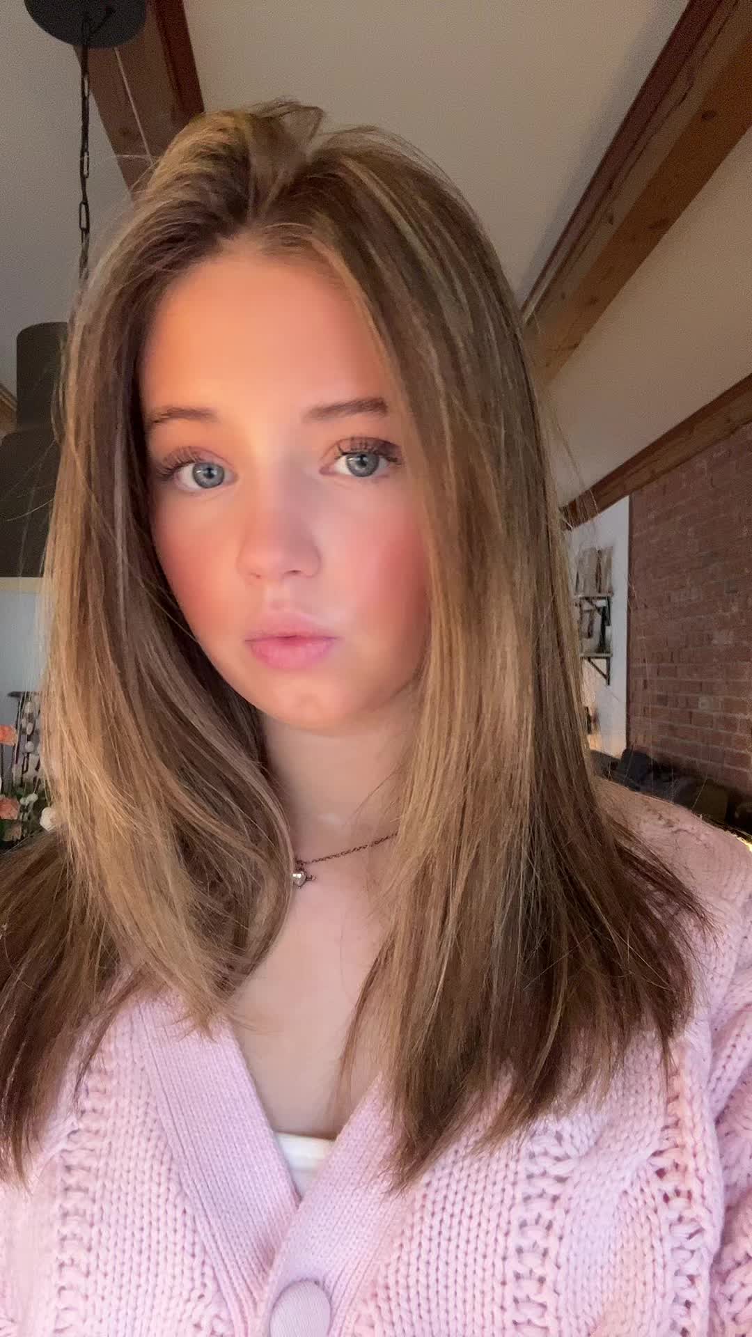 @Minnah🐝