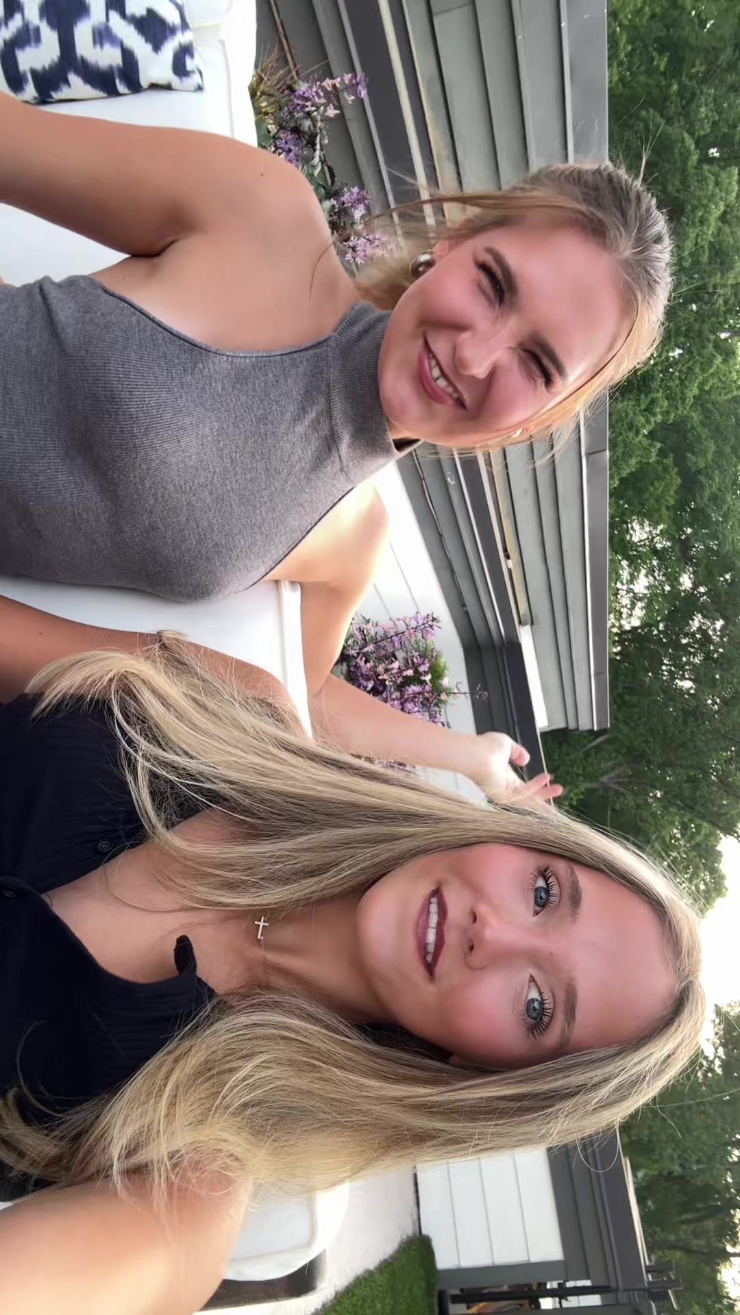@laurenservine