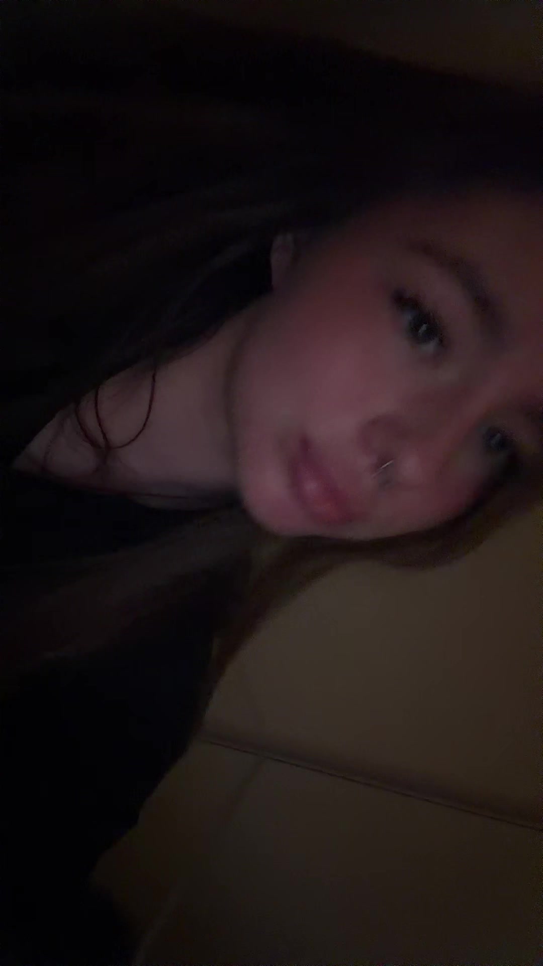 @Лерок🍒