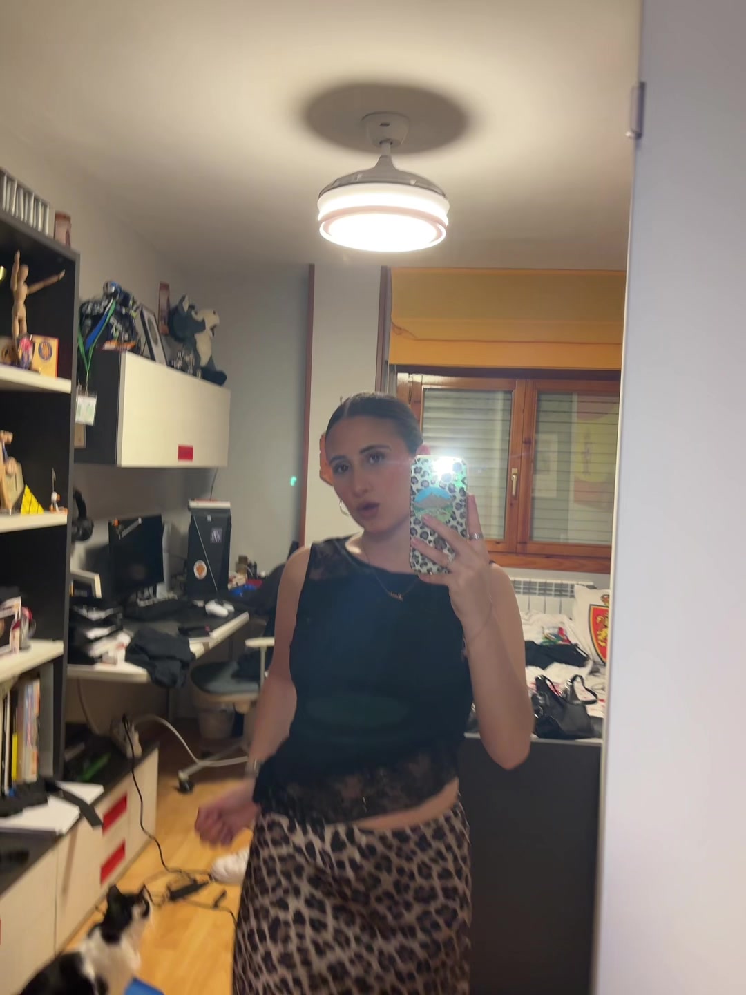 @🎱🐆🍸🪩