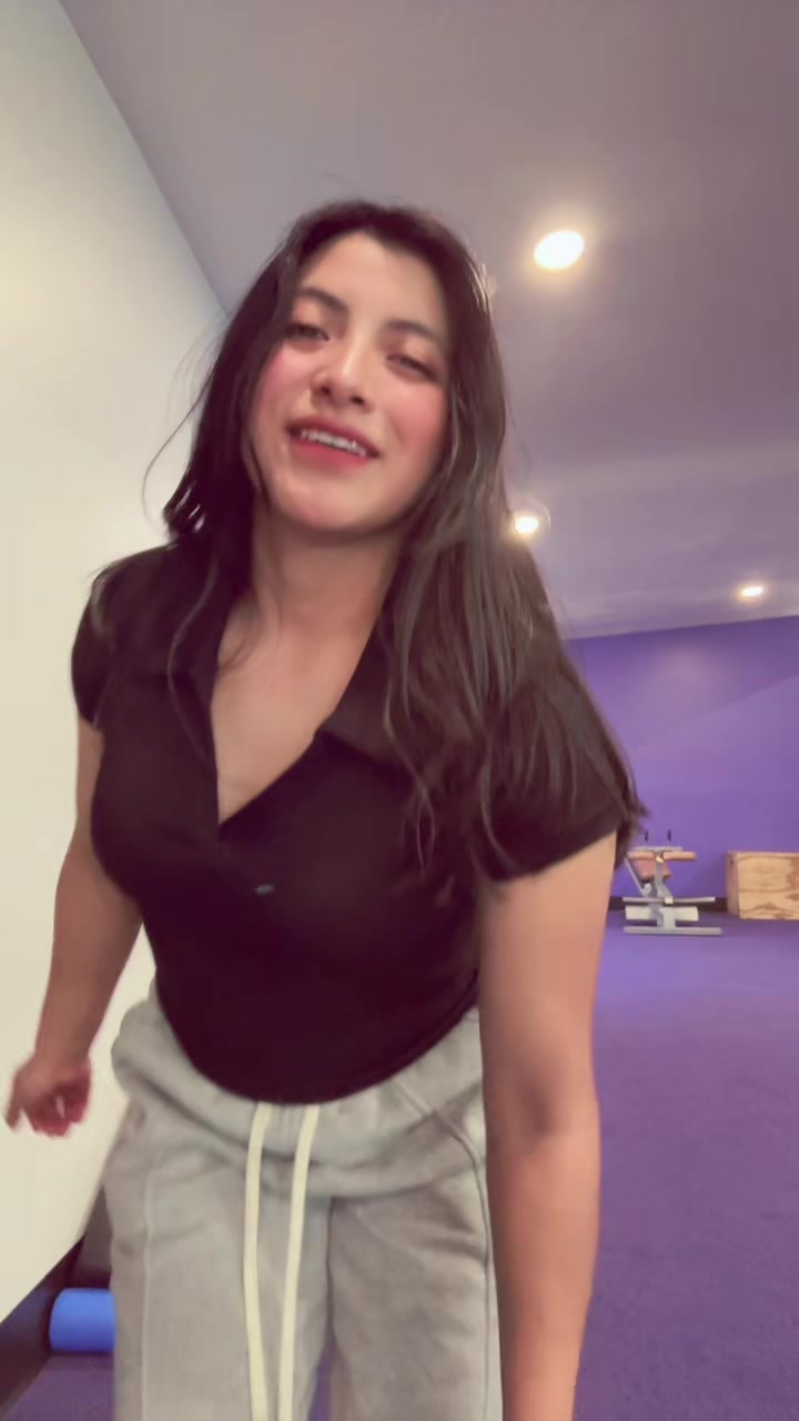 @𝑹𝒐𝒖𝒔_𝒃𝒍𝒐𝒒𝒖𝒆𝒂𝒅𝒂🥂