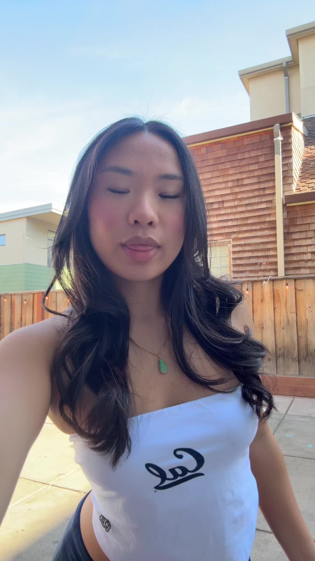 @connie