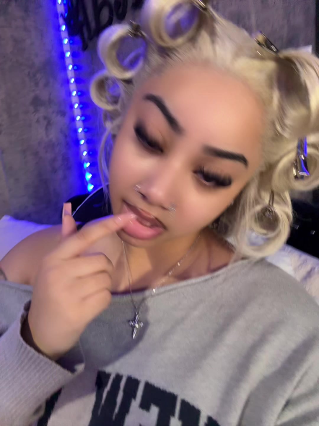 @𝓚𝓮𝔂 🍓