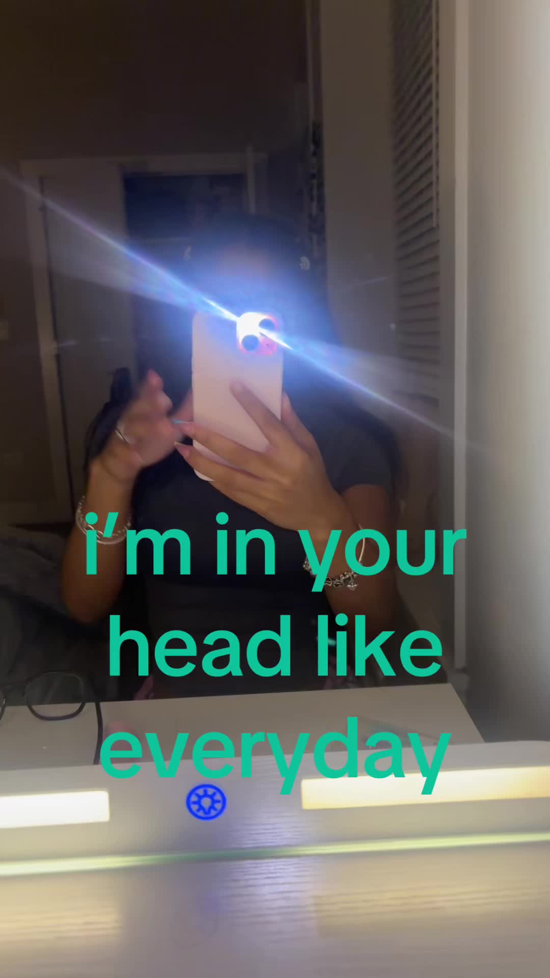 @👻