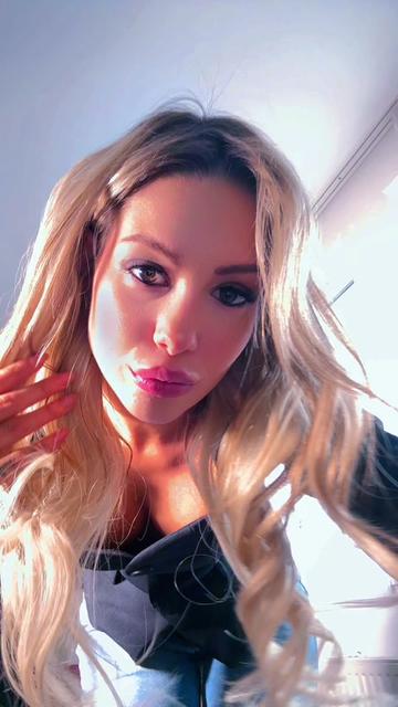 @verobazz 2