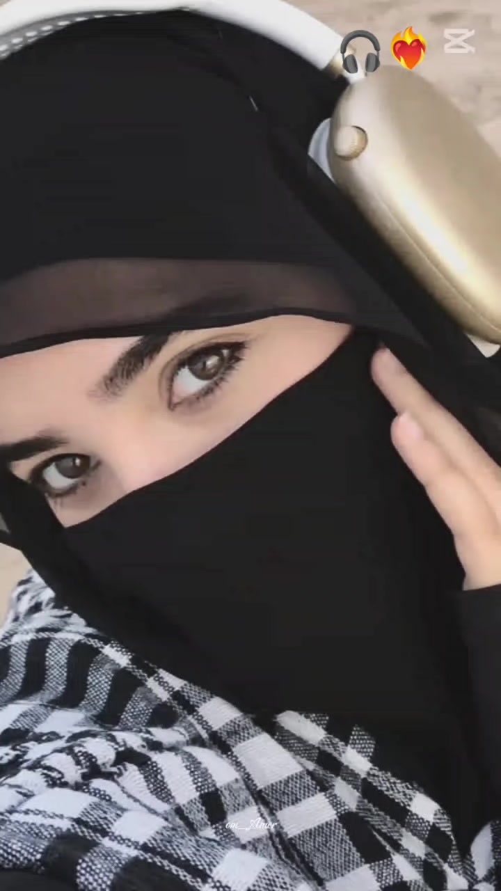 @༆𝐒𝐢𝐡𝐚𝐦➻❥𝐐𝐮𝐞𝐞𝐧🦋