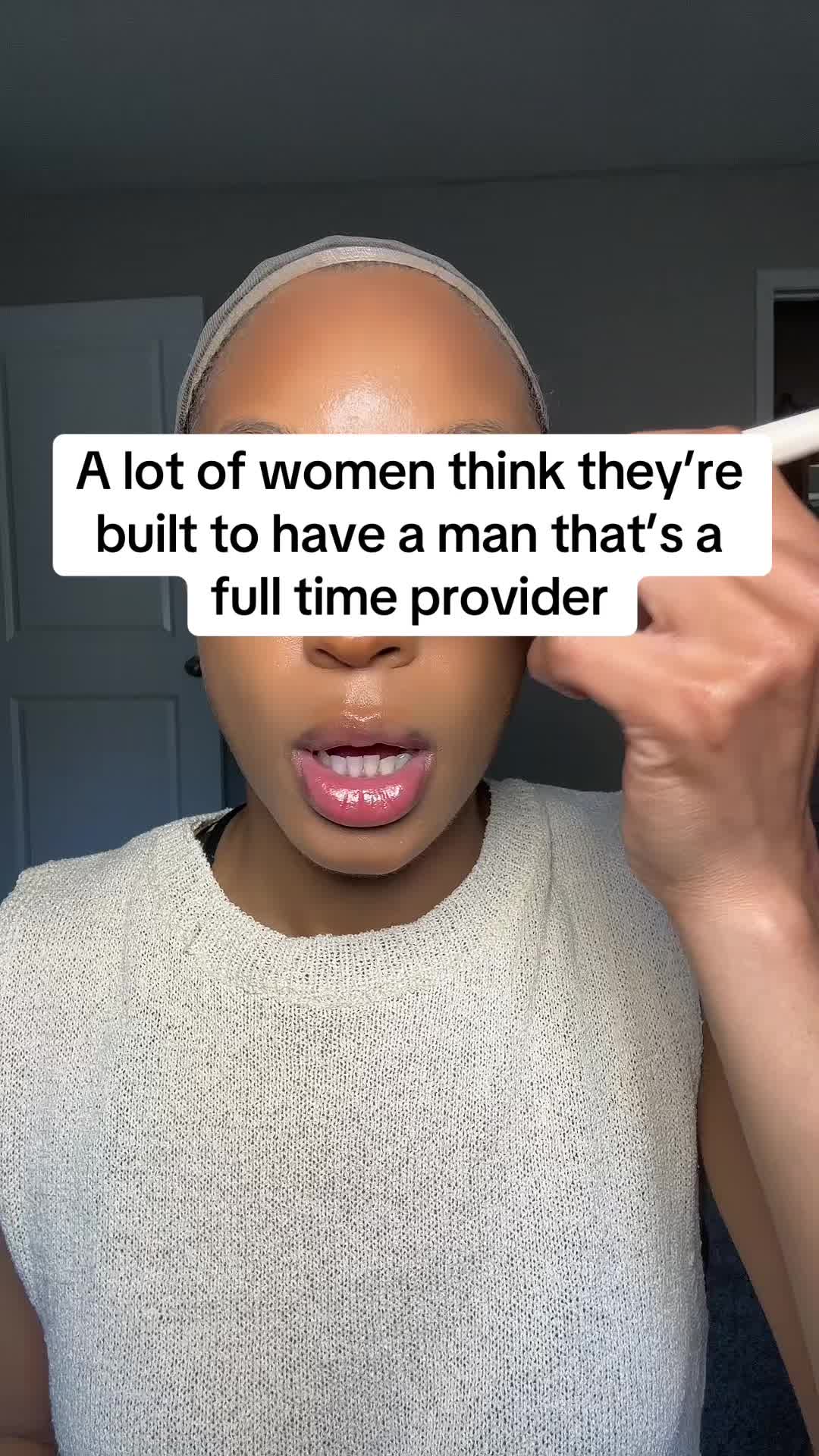 @AshMona