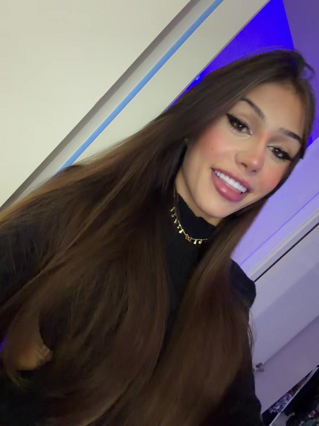 @manuellaollv
