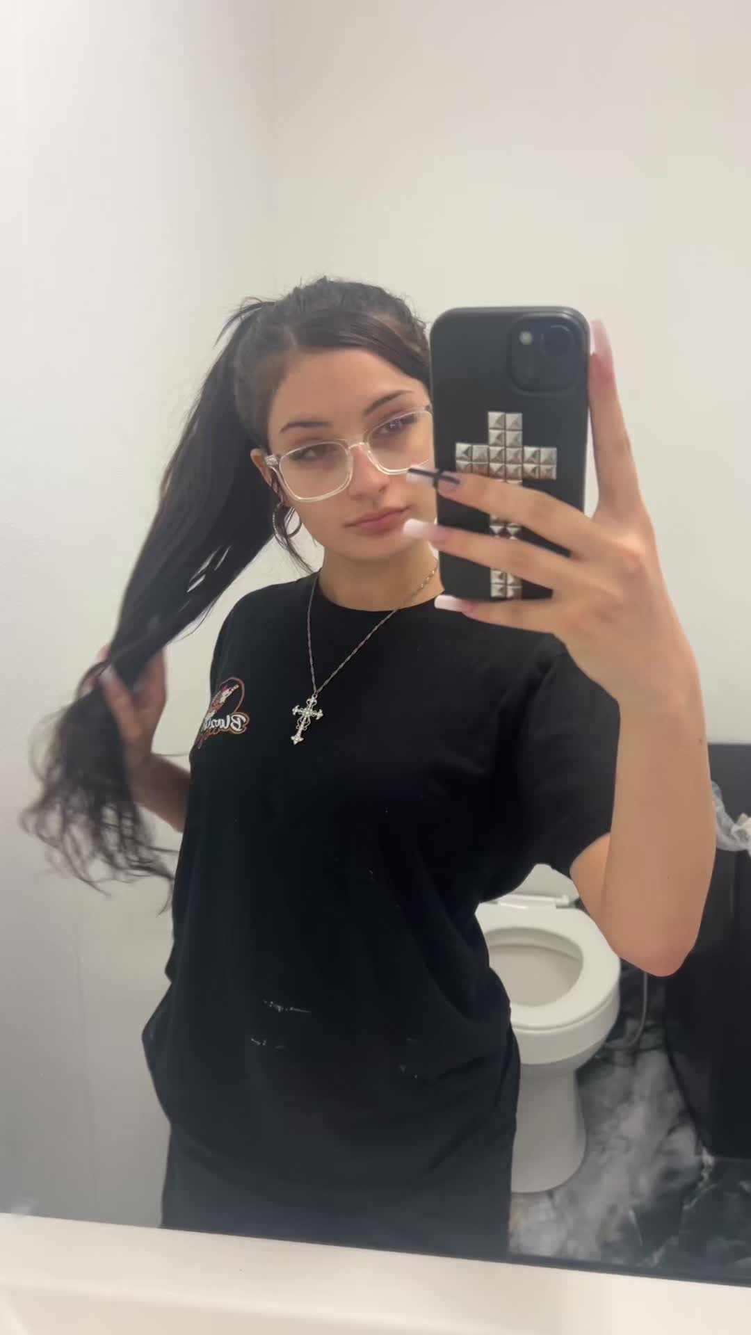 @nikou