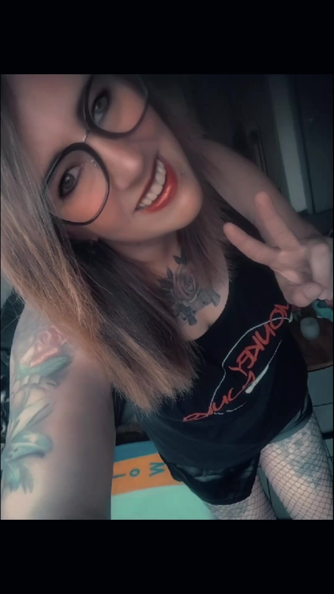 @🎀ɐuɐɾ̣ʇɐꓕ_bleeegh🤘🏻🎀