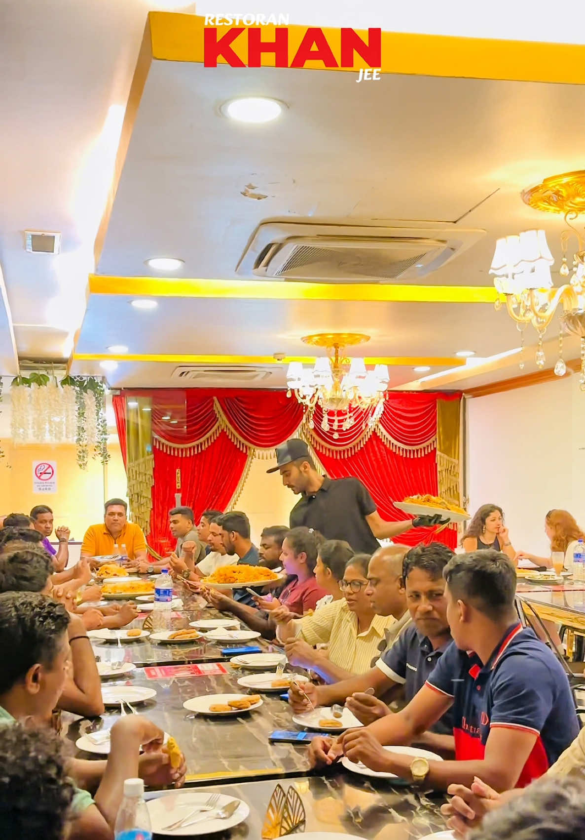 @KhanjeeRestoran1