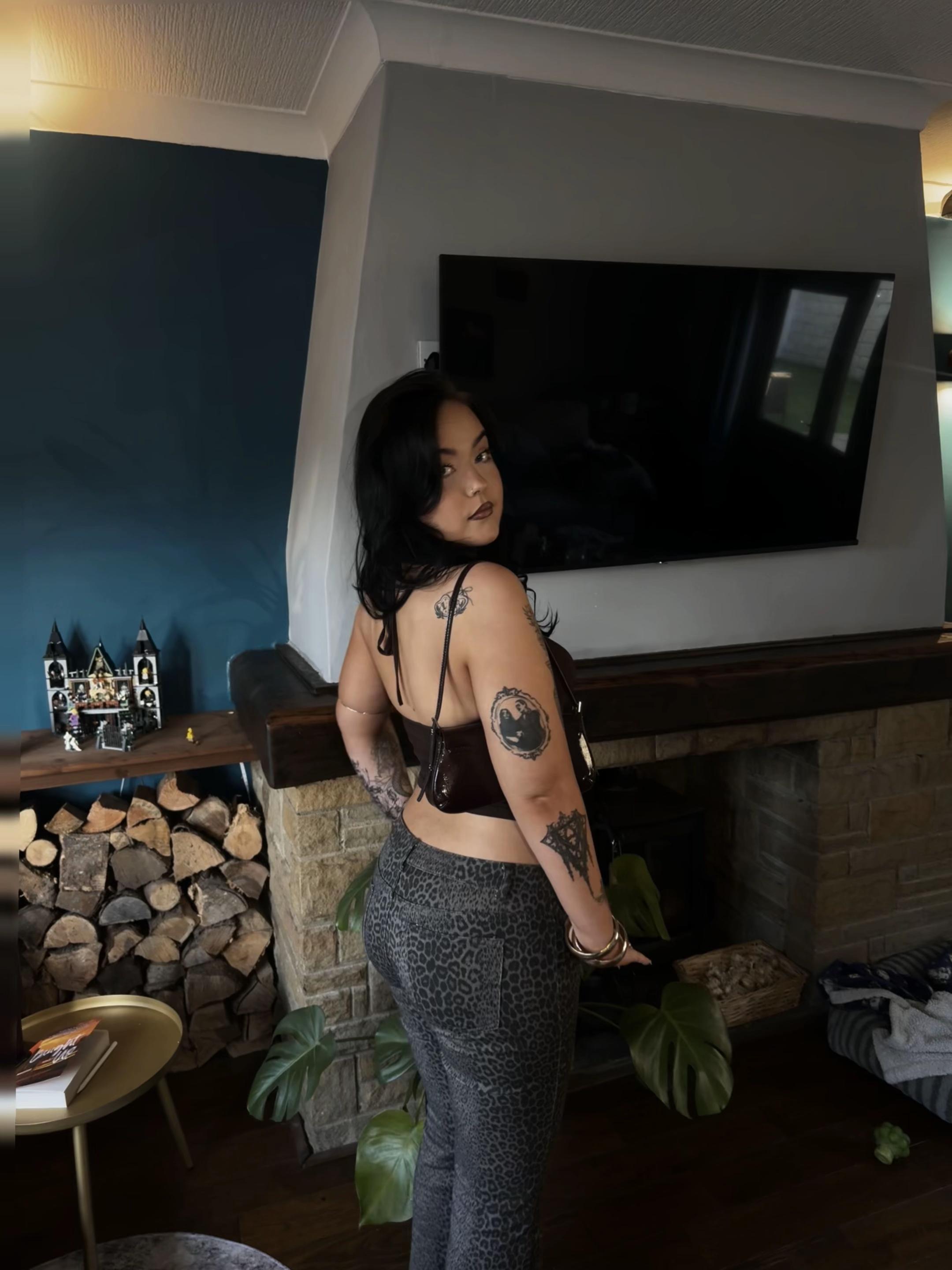 @leeya