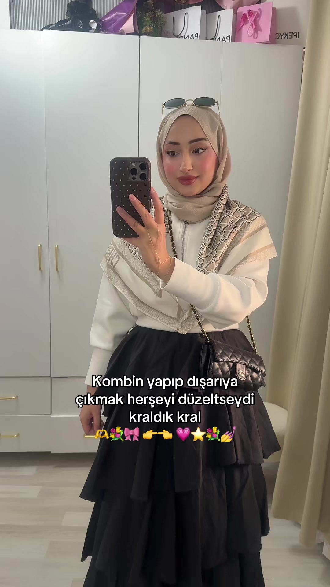 @Cansu