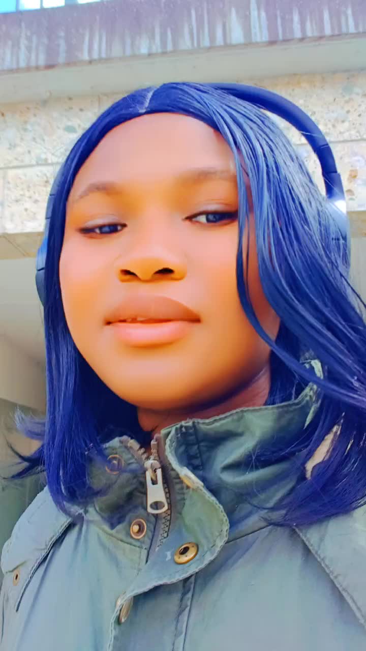 @Isabella