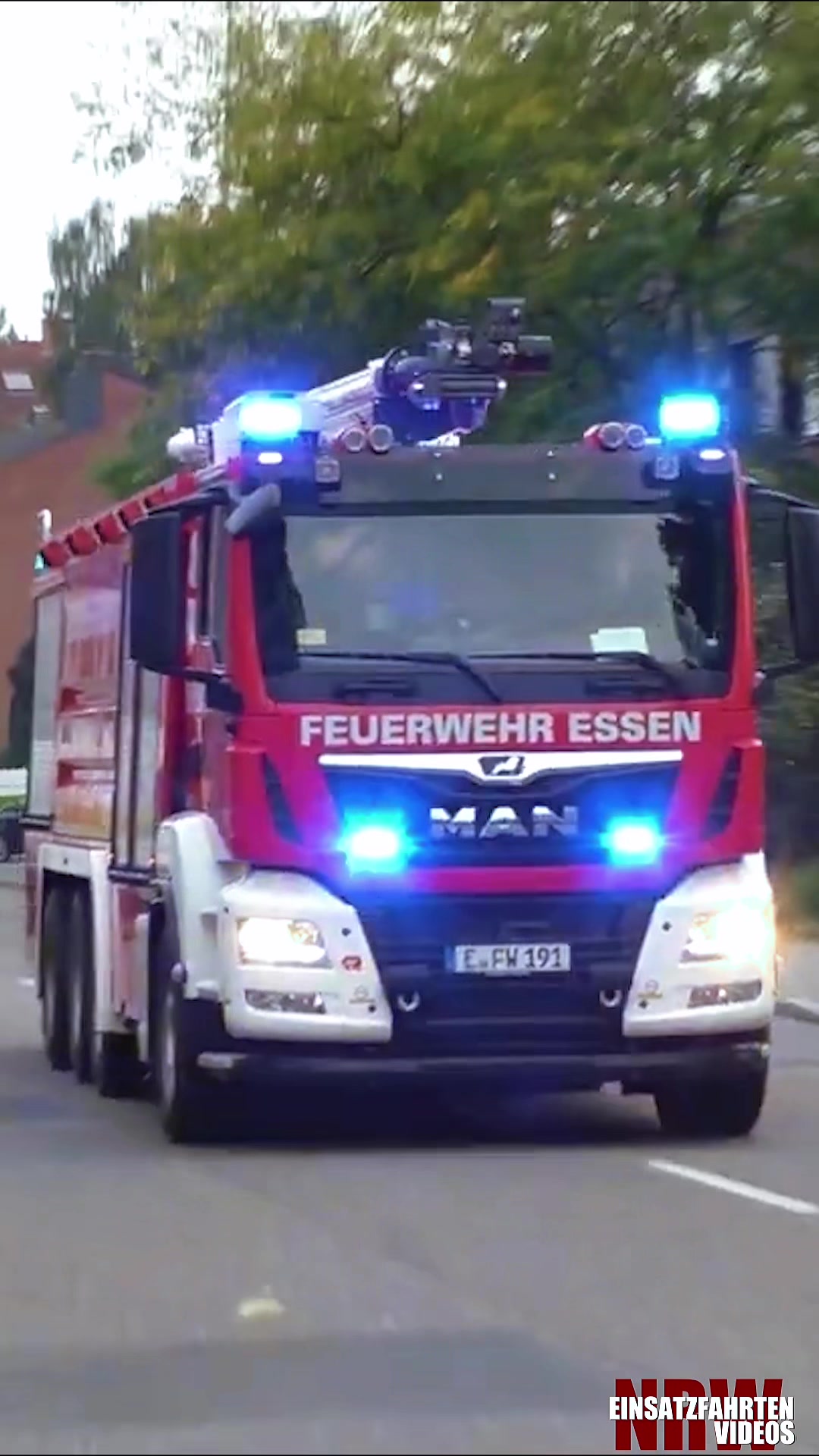 @EinsatzfahrtenvideosNRW