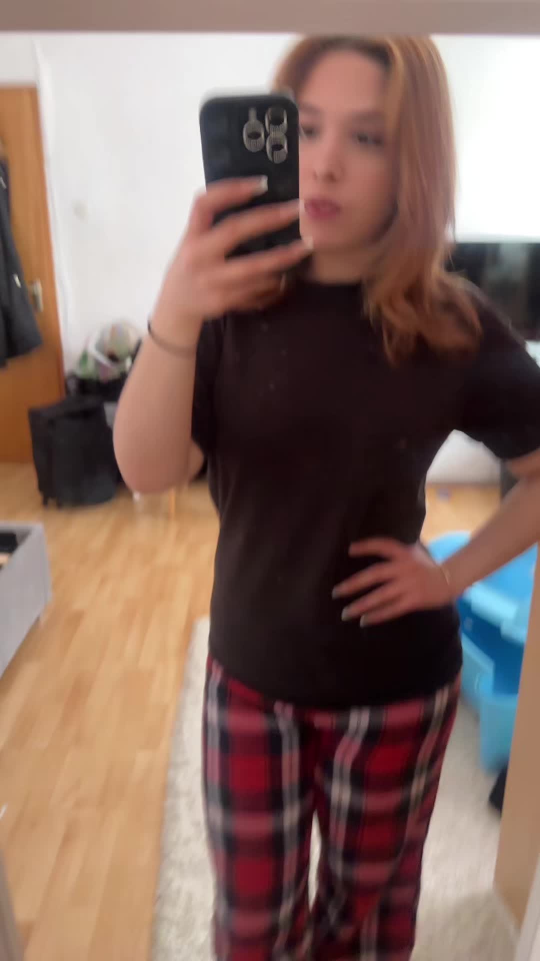 @elisa naz