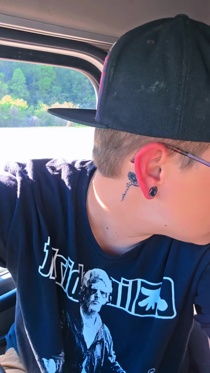 @Tatted🌈