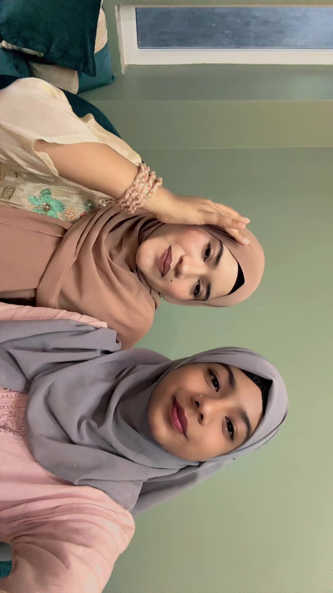 @zainab khan